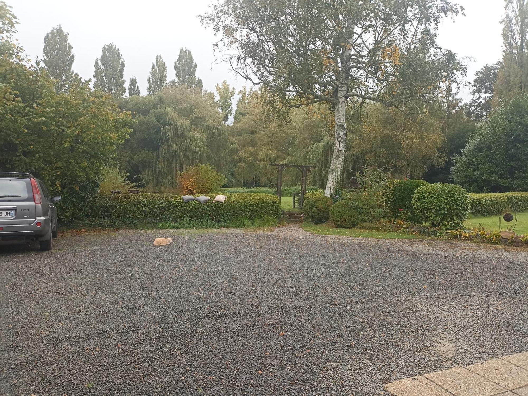 La Lune Lake Joue-en-Charnie Exterior foto
